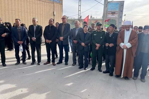 حماسه حضور مردم شهر سورمق در راهپیمایی ۲۲ بهمن