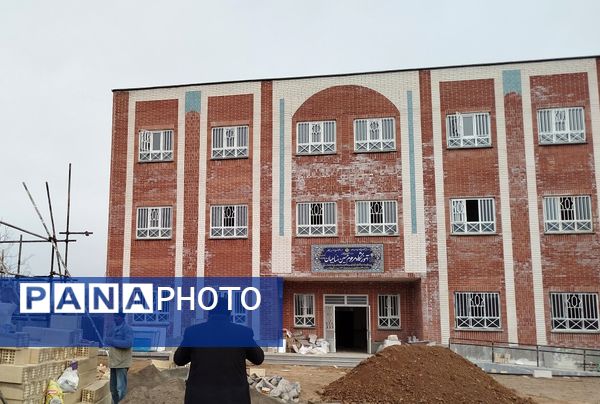 بازدید معاون توسعه و پشتیبانی اداره آموزش و پرورش کاشمر از مراحل ساخت آموزشگاه مرحوم حسین نساجیان کاشمر 