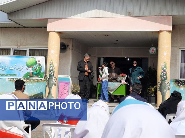 روز درختکاری و نیکوکاری در دبستان ارشاد قائمشهر