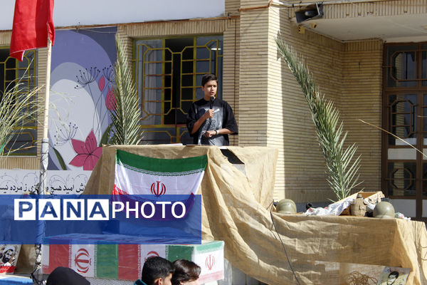 گرامیداشت هفته دفاع مقدس در دبیرستان شریعتی جاجرم