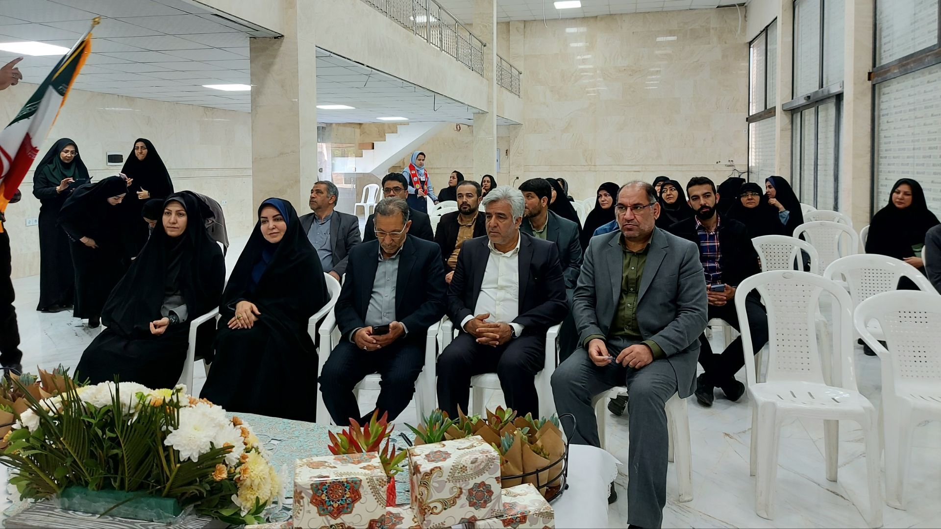گرامیداشت هفته معلم در اداره آموزش و پرورش ناحیه۶ مشهد