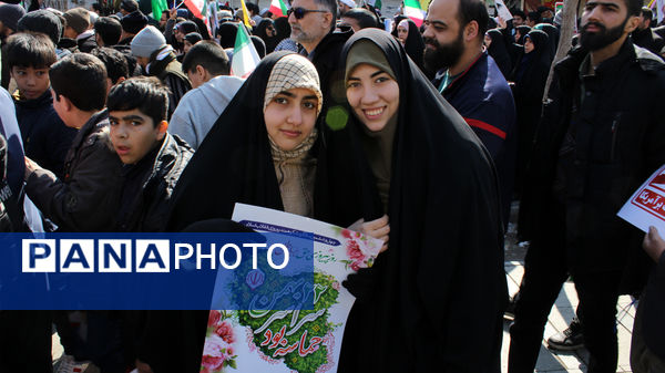 حس و حال نوجوانان در جشن چهل و ششمین سالگرد پیروزی انقلاب اسلامی 