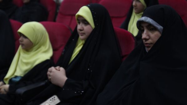 آیین تجلیل از ۵۰ معلم بازنشسته زنجان