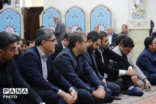 هم‌نوایی جامعه فرهنگیان تهران در سوگ رهبر شهید