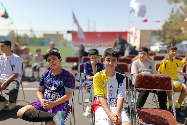 آیین افتتاحیه زمین چمن ورزشی در قالب طرح «شهید سردار سلیمانی» در شهرستان قدس