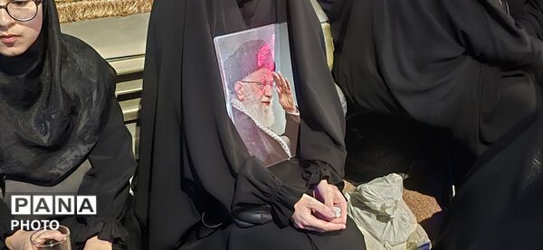 خونخواهی امام شهید ایران در خیابان امام خمینی-۱