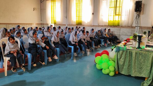 جشن قرآن کلاس اولی‌ها در مدرسه شاهد خیر سجادی 
