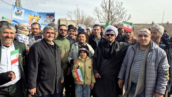 حضور پرشور مردم روستای اسد آباد در راهپیمایی ۲۲ بهمن