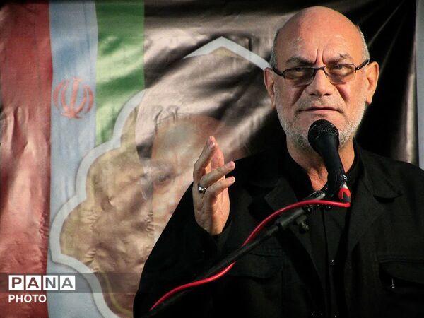 مراسم گرامیداشت آقای شهید ایران و یادبود شهدای شهرستان فلاورجان در اردوگاه شهید بهشتی اصفهان