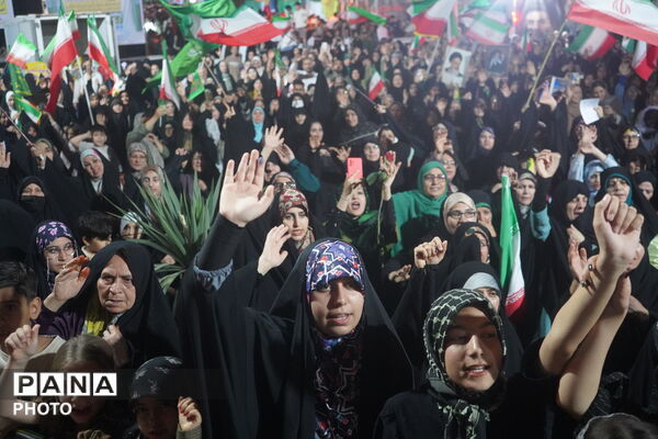 نود و پنجمین شب اجتماع مردمی در آستانه عید غدیر با شور ولایت