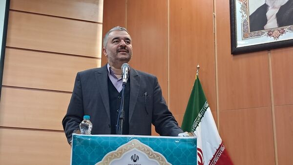 آیین تجلیل از رتبه‌برترهای کنکور ۱۴۰۳ اداره آموزش و پرورش ناحیه یک زنجان