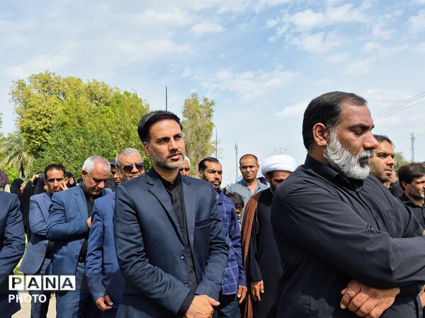 مراسم تشییع پیکر مطهر شهید اسماعیل آزادگرمی در کرمان