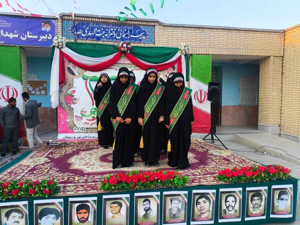 جشن دهه فجر و اعیاد شعبانیه در روستاهای لور و بنهکان