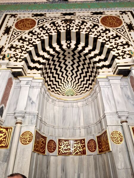 مدینه مقصد اول دانش‌آموزان زائر