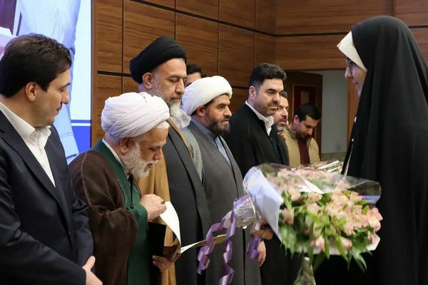 آئین تجلیل از استاد مجتبی قدبیگی قاری بین المللی برگزار گردید
