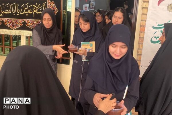 میزبانی نذر سمنو در دبیرستان ساره ورامین، همزمان با آغاز ایام فاطمیه