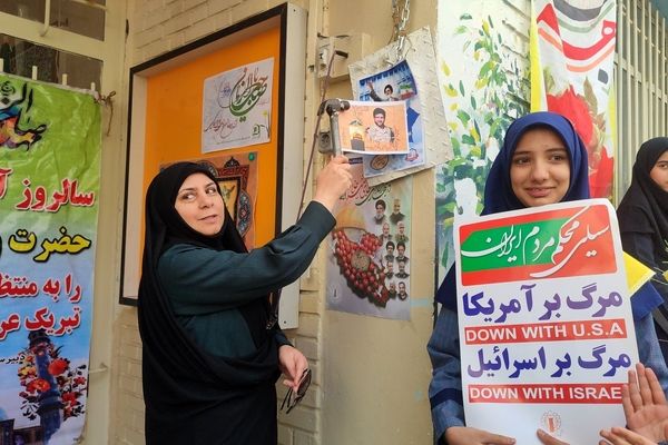 زنگ انقلاب در دبیرستان شاهد تکتم نواخته شد