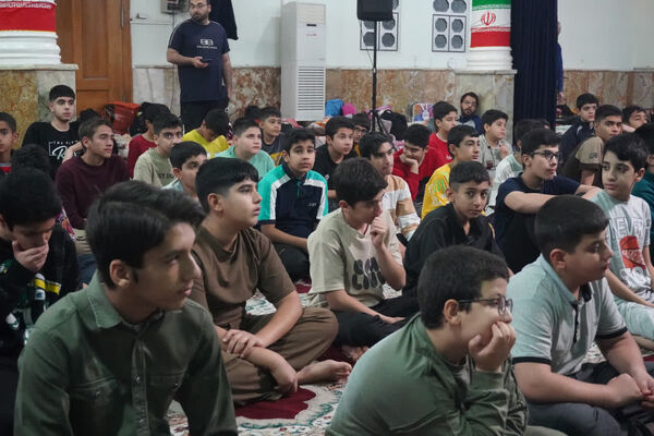 کانون اشراق، میزبان اعتکاف دانش‌آموزی در مسجد جامع بازار