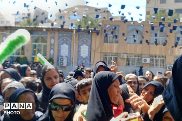 قصه کودکانی که هنوز راه نرفته بودند،اما تاریخ را ایستاده قدم زدند