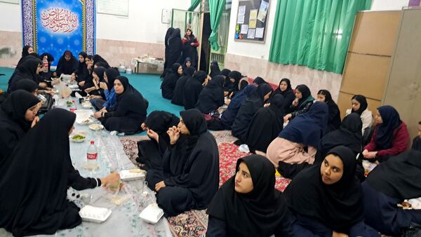 افطار و محفل انس با قرآن در ماه میهمانی خدا در گناباد
