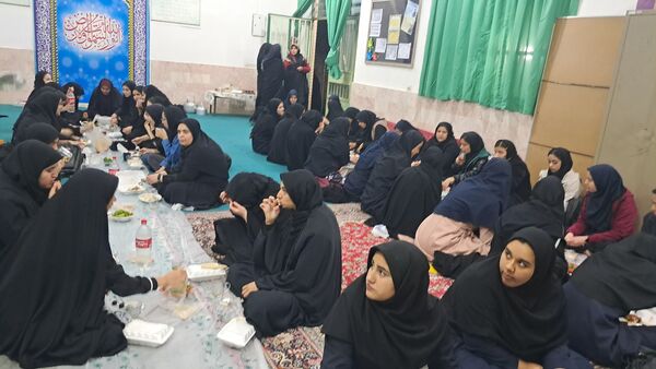 افطار و محفل انس با قرآن در ماه میهمانی خدا در گناباد