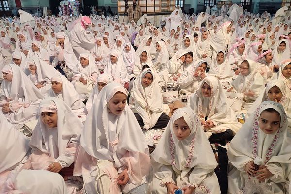 جشن بندگی دختران ناحیه دو شهرری 