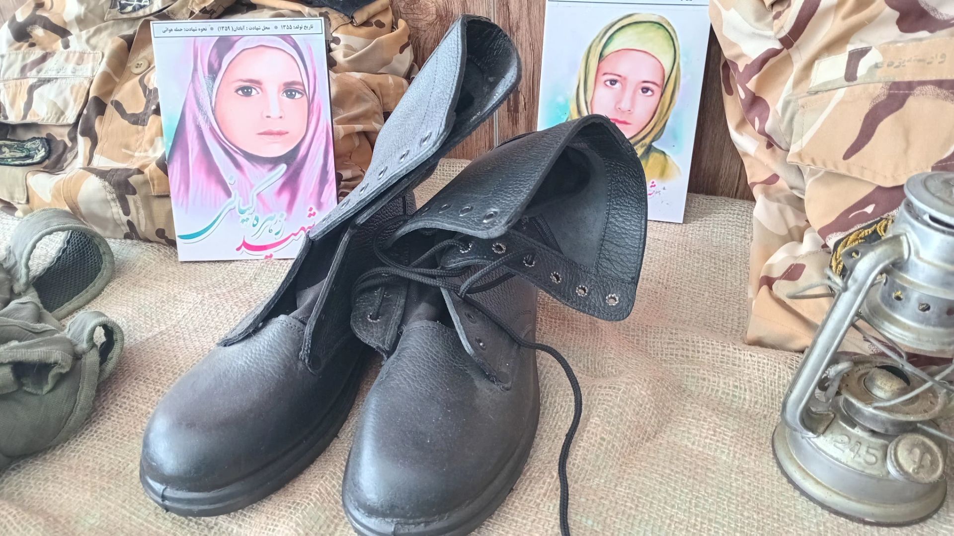 بزرگداشت هفته دفاع مقدس در دبیرستان فرهنگیان