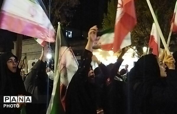 از پیر تا کودک برای حفظ وطن آمدند-۲