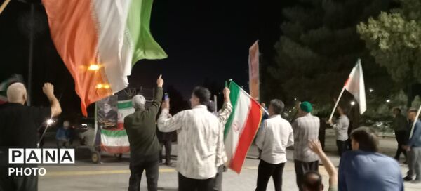ایستادگی مردم تا پای جان در مشهد