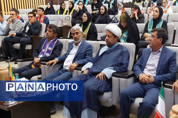 تجلیل از مربیان و دانش‌آموزان برتر شهرستان جم