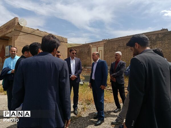  افتتاح چمن مصنوعی مدارس شاهد و مولوی و بازدید از استخر فرهنگیان دورود