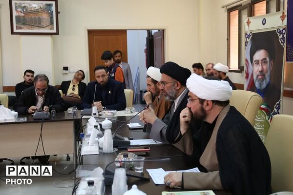 نشست خبری تشریح برنامه‌های دهه کرامت در قم