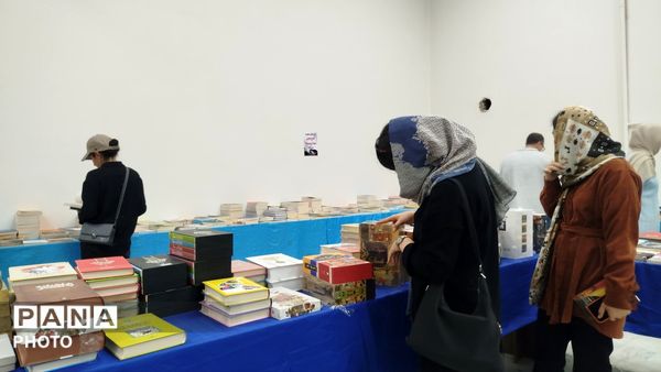 آغوش باز فرهنگسرای سیمرغ برای کتاب‌خوانان