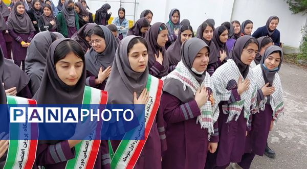 زنگ انقلاب در مدرسه پروین اعتصامی املش طنین انداز شد