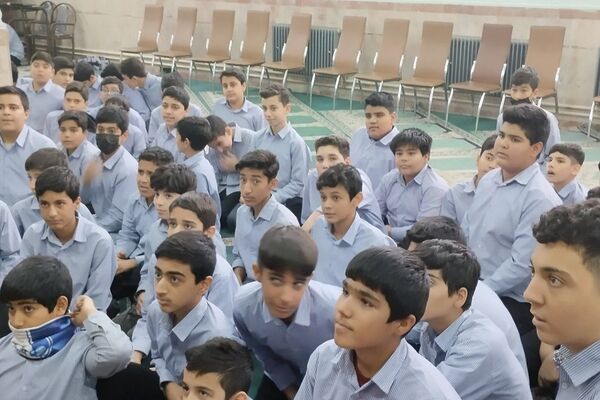 طنین زنگ قرآن و عترت در پیشوا؛ آغاز روزی معنوی در کنار مسئولان