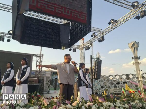 مهمانی ۱۰ کیلومتری؛ تجلی عشق به اهل‌بیت (ع) و نمادی از اتحاد