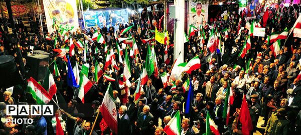 اجتماع با شکوه مردم کاشمر در سی امین شب از اتحاد مقدس جبهه خیابان