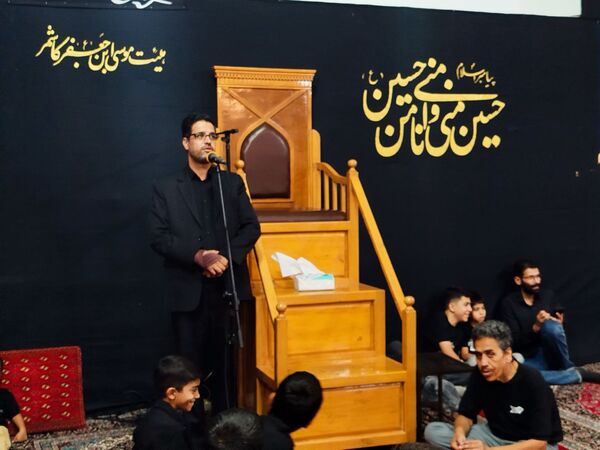 کاشمر، پرچم‌دار عزای حسین (ع)