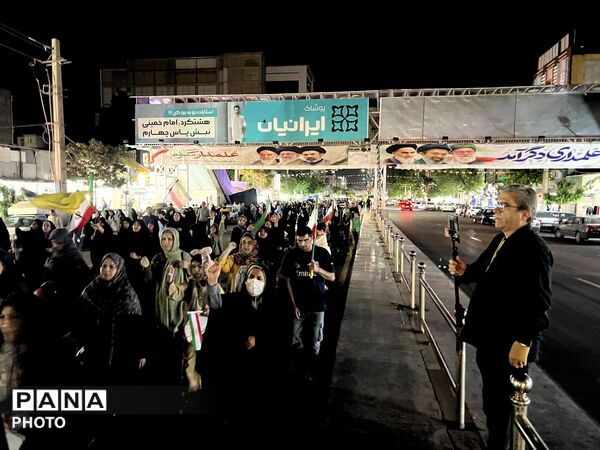 تجمع و راهپیمایی پرشور مردم ساوجبلاغ 