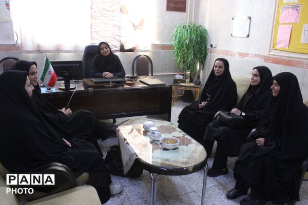 صبحانه سالم در دبیرستان ساره ورامین