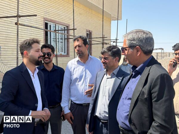بازدید فرماندار شهرستان کاشمر از پست برق شهرک صنعتی جدید 