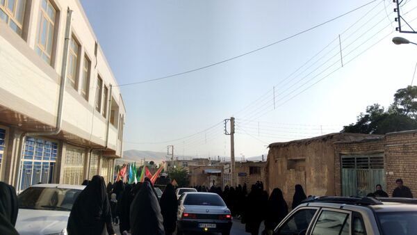 علم‌ گردانی آیین‌ هر ساله‌ شهر وردنجان