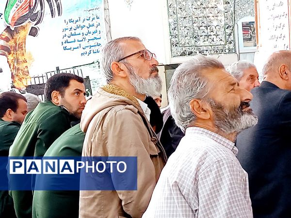 نماز جمعه در کاشمر