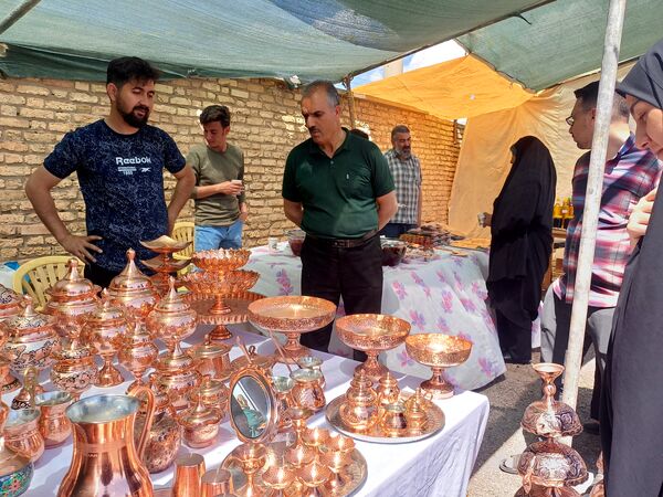 جشنواره و نمایشگاه بومی و محلی بهار در بهار روستای جندابه