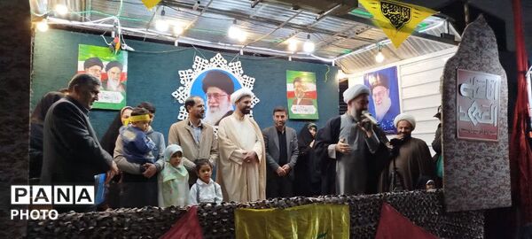 ایستادگی مردم در برابر جنایات آمریکا و اسرائیل