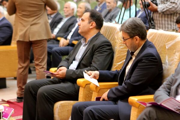 آیین کلنگ‌زنی ۱۶ مدرسه خیرساز در کاشان؛ مشارکت مردمی، حمایت دولتی