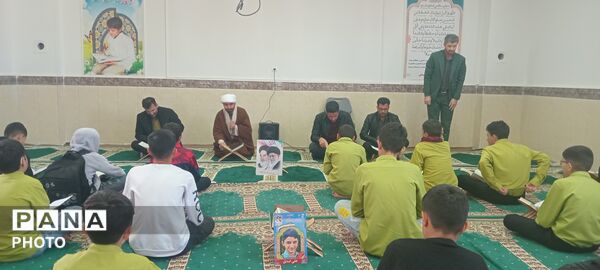 مدرسه شهید صادقی، میزبان دانش آموزان روزه دار در محفل نورانی قرآن