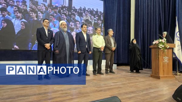 آیین استقبال از نودانشجو معلمان دانشگاه فرهنگیان 