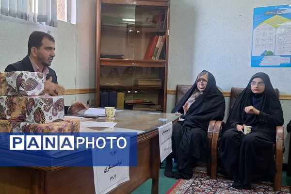 دوره توانمندسازی مسئولان فرهنگی بسیج طرح شهید همدانی در شیراز