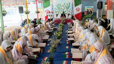 محفل انس با قرآن در دبیرستان عفت میناب 